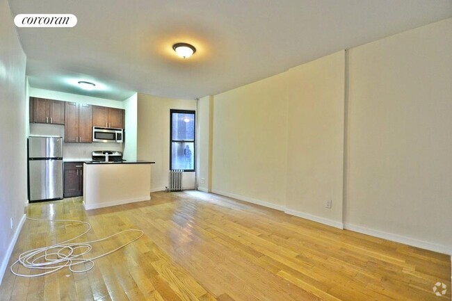 Building Photo - 522 W 123rd St