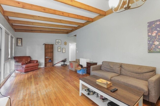 Building Photo - 1612 Hasosaw Nene