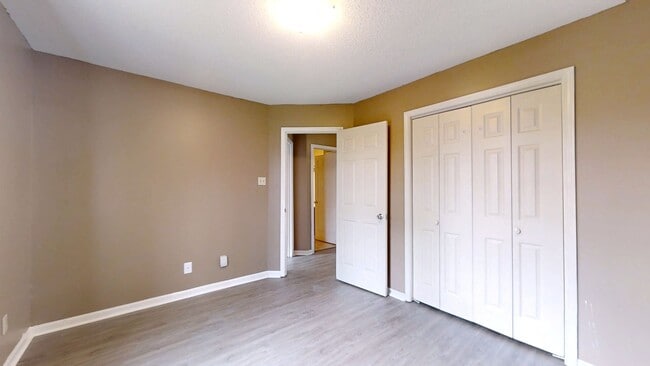 Building Photo - Highly Desirable 3-Bedroom Home with Modern Comforts.