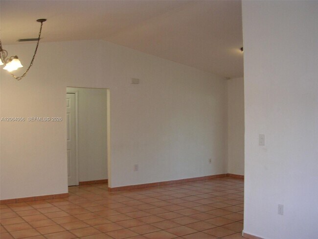 Building Photo - 14765 Kendale Lakes Blvd
