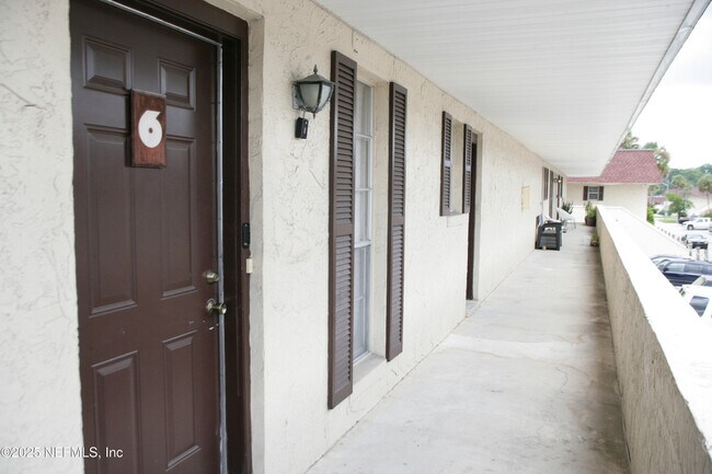 Primary Photo - 1716 El Camino Rd
