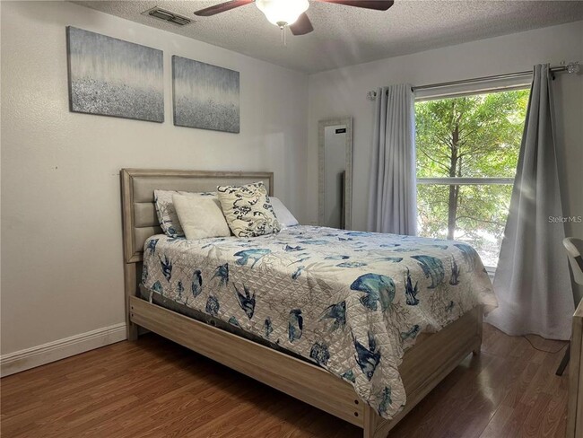 Building Photo - 2112 Jessa Dr