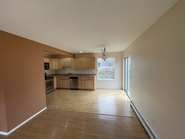 Building Photo - 1876 Triton Ct
