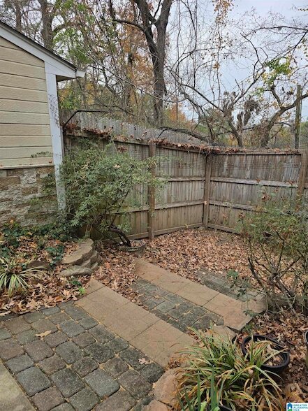 Building Photo - 107 Windsor Ridge Dr