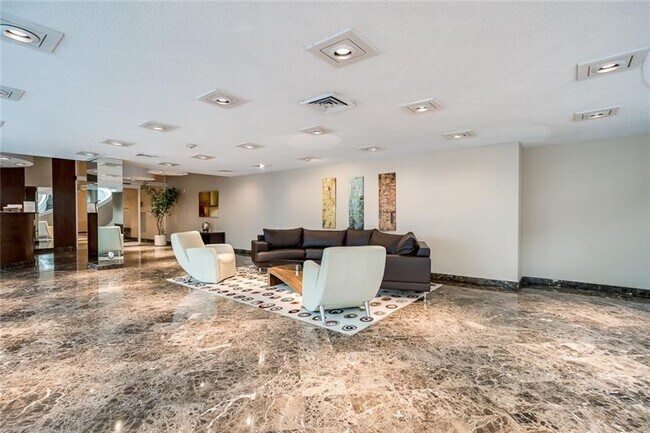 Building Photo - 1360 S Ocean Blvd