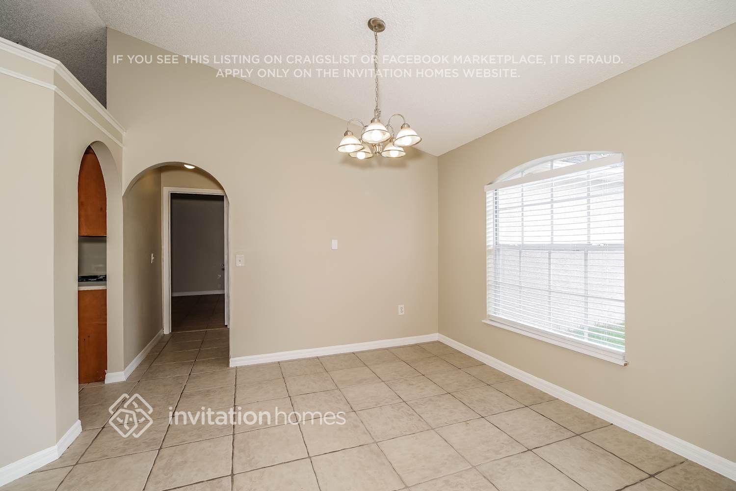 Building Photo - 6410 Golfview Ave