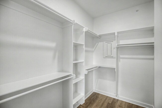 Building Photo - 403 S 29th St
