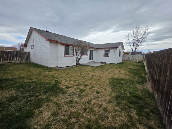 Building Photo - 1415 Chelsey Cir