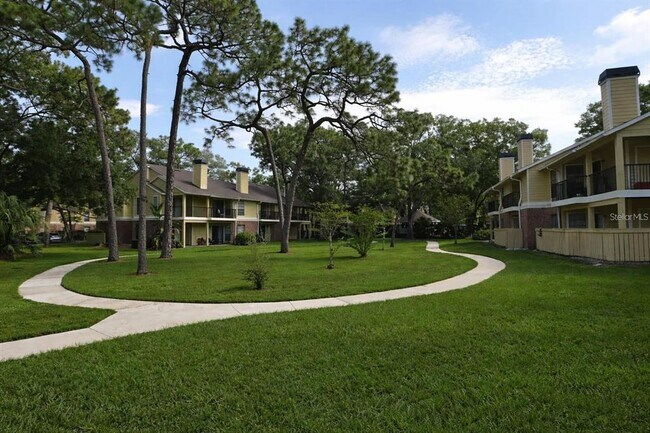 Building Photo - 8625 Mallard Reserve Dr