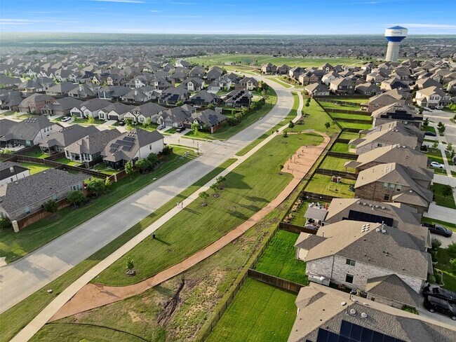 Building Photo - 1248 Starlight Ave