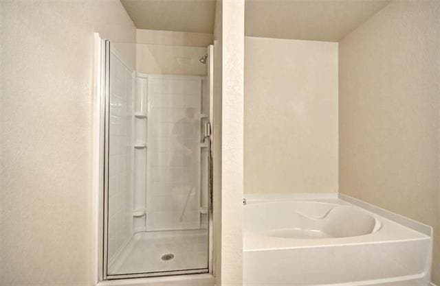 Building Photo - 637 Rosario Ln