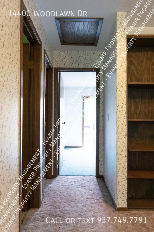 Building Photo - 14400 Woodlawn Dr