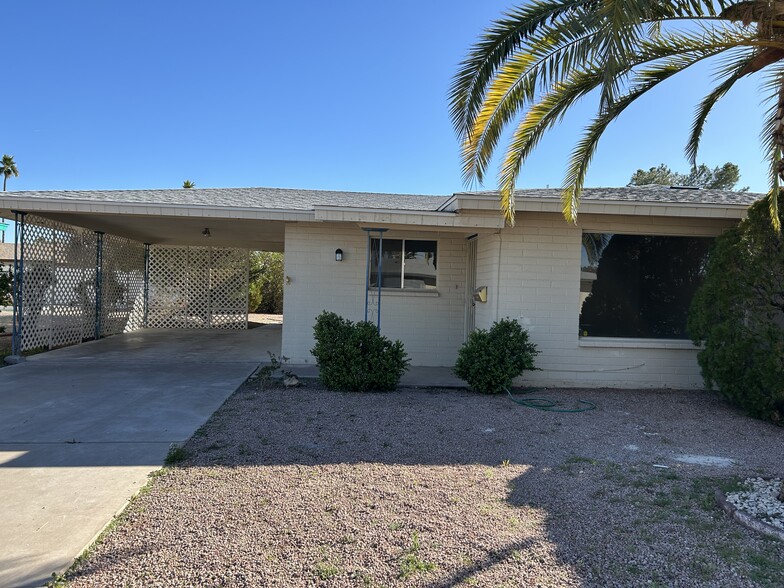 Building Photo - 6049 E Albany St