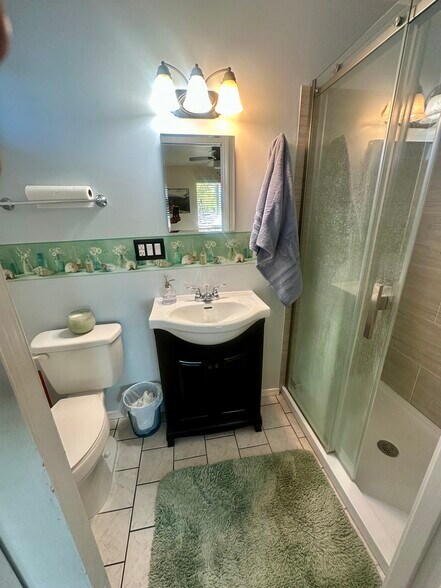 Building Photo - 3412 Flamingo Dr
