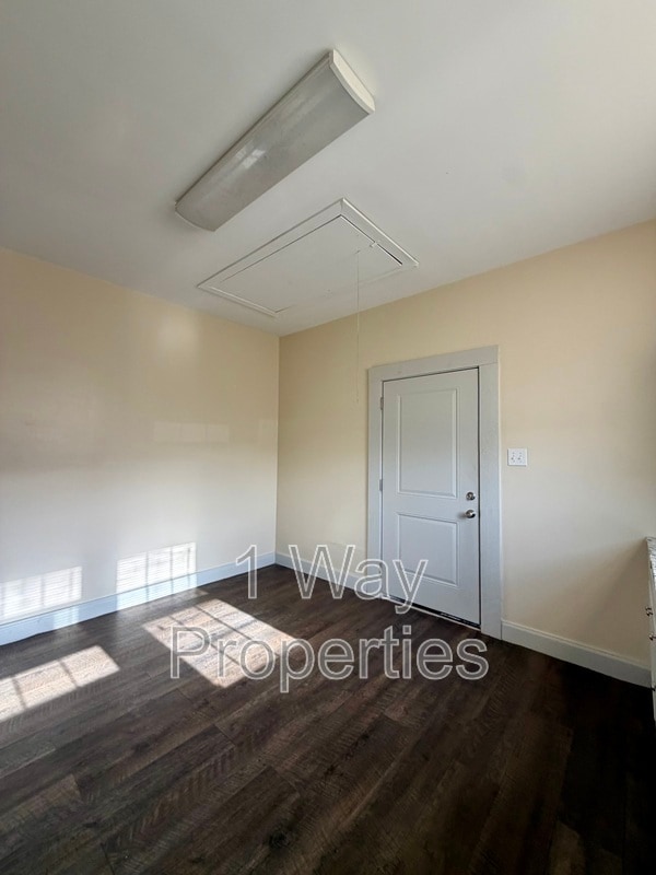 Building Photo - 7409 4th St