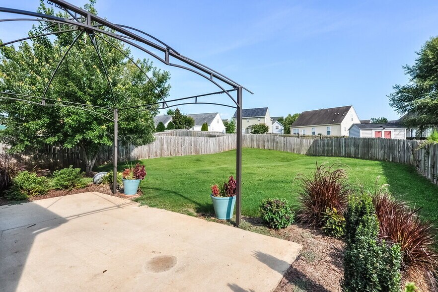Building Photo - 148 Marino Pl
