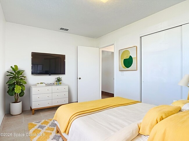 Building Photo - 710 Flamingo Dr