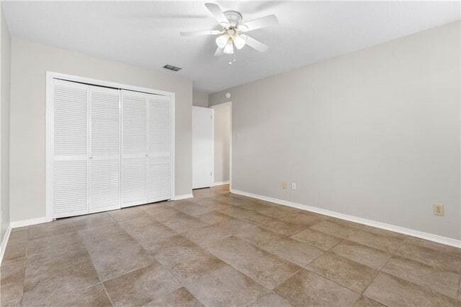 Building Photo - 5928 Windham Ct
