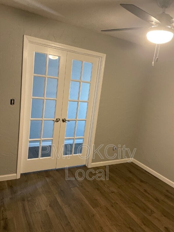 Building Photo - 3708 N Eagle Ln