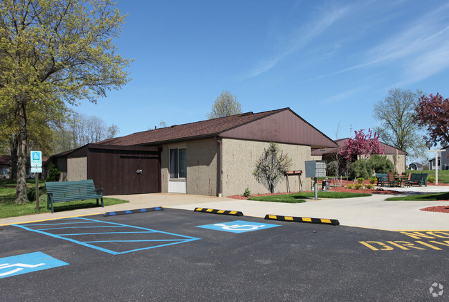 Building Photo - Carroll Court