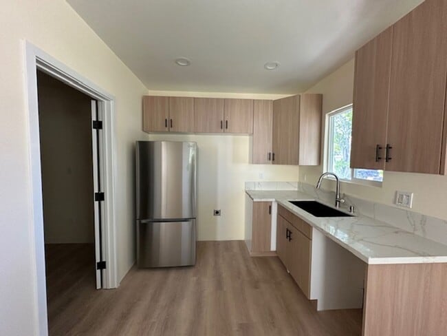 Building Photo - Brand New 1+1  ADU