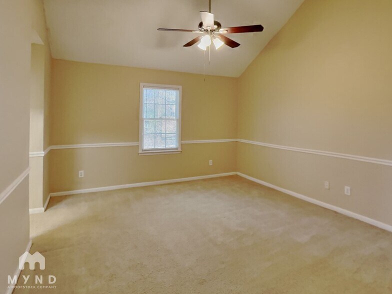 Building Photo - 11721 Long Forest Dr