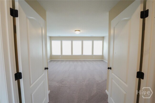 Building Photo - 112 Bellevue Blvd