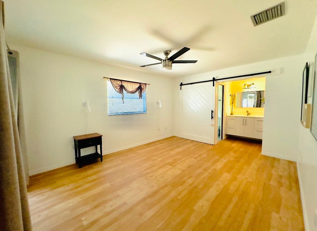 Building Photo - 104 Hartwood St