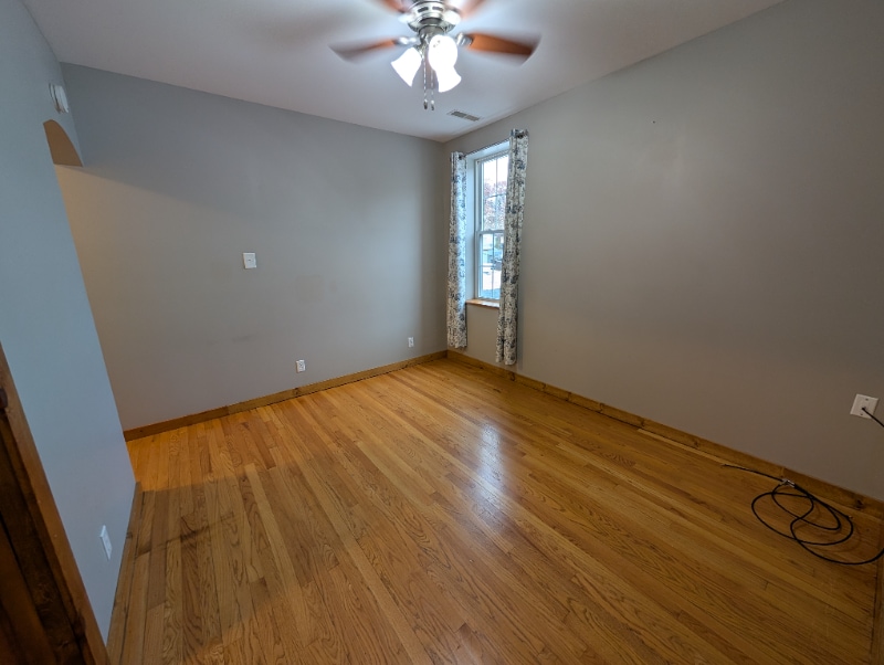 Building Photo - 529 Main St