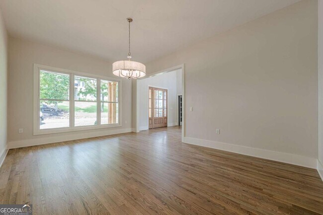 Building Photo - 2555 Chattahoochee Ln