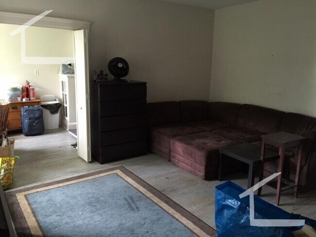 Building Photo - Nice studio in Allston