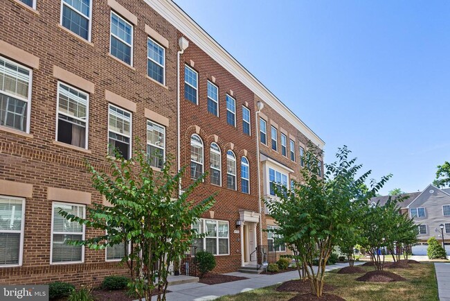 Building Photo - 4785 Cherokee St