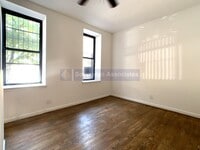Building Photo - 186 Claremont Ave
