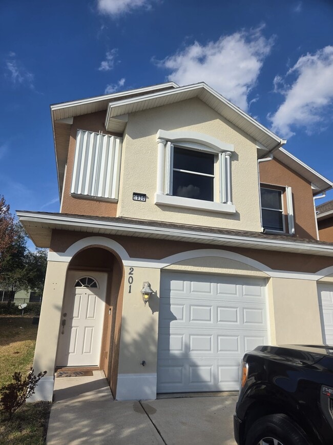 Building Photo - 1030 Venetian Dr