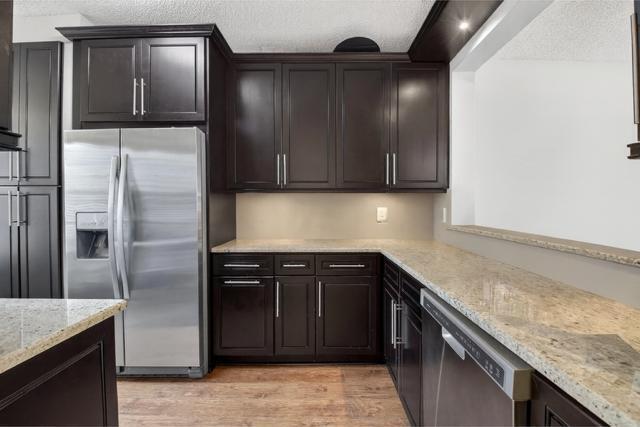 Building Photo - 20951 Via Alamanda