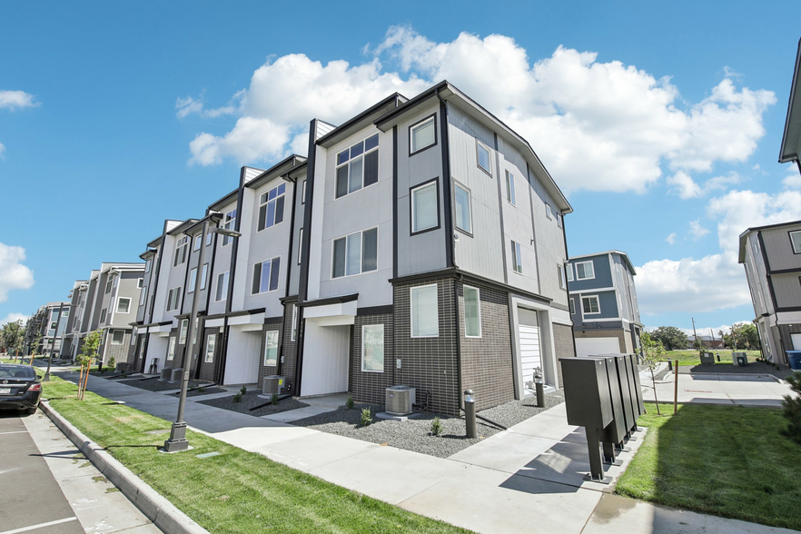 Primary Photo - The Rowhomes at Greyhound Park
