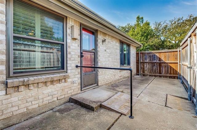 Building Photo - 13853 Leinsper Green Drive