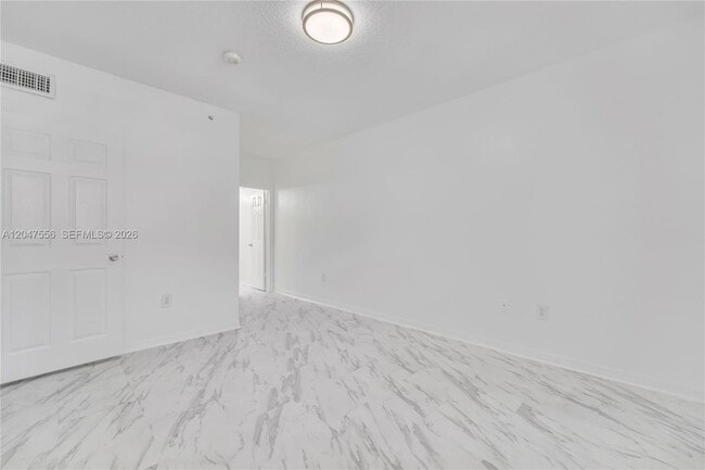 Building Photo - 215 SW 117th Terrace