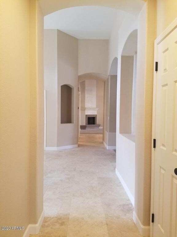 Building Photo - 6834 E Gelding Dr