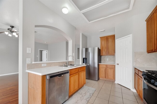 Building Photo - 2914 Laurel Brook Ln