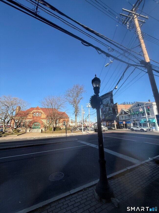 Building Photo - 8-10 S Broad St