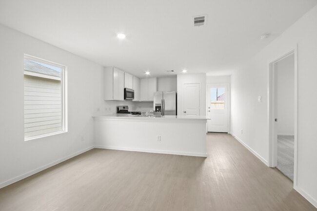 Building Photo - 21610 Willow River Canyon Ln