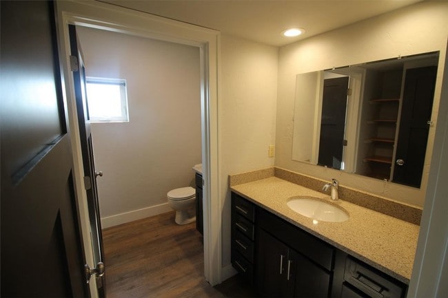 Building Photo - 109 N 2nd St