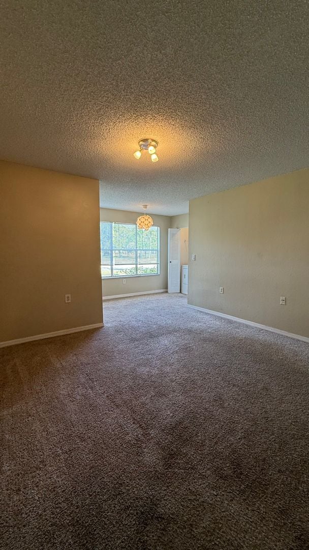 Building Photo - Spacious 2-bed, 1-bath apartment - Ponte Verde at Palm Beach Lakes