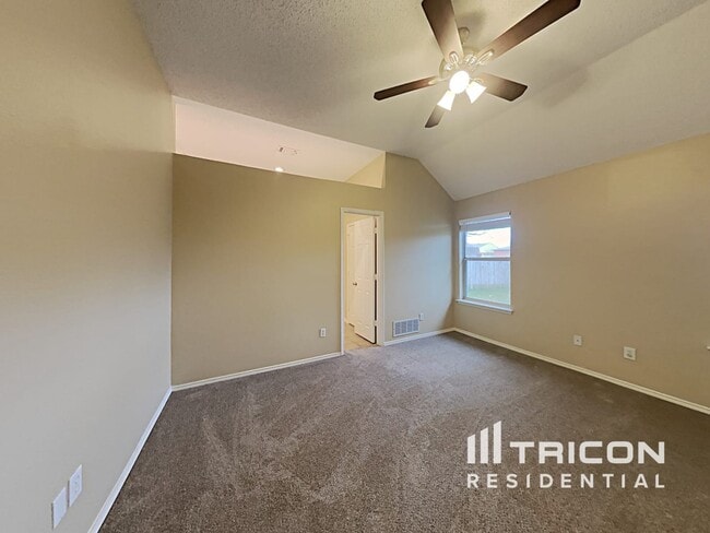 Building Photo - 7721 Pear Tree Ln