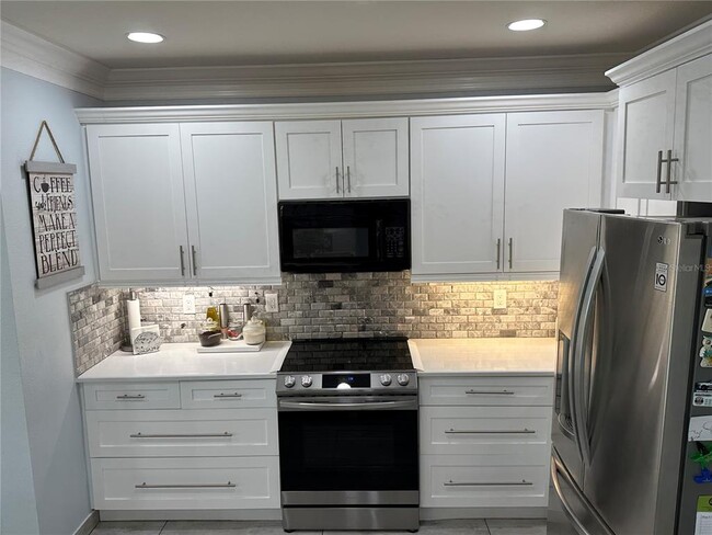 Building Photo - 4803 Apple Blossom Ln