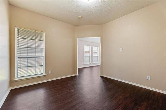 Building Photo - 636 Canyon Pl