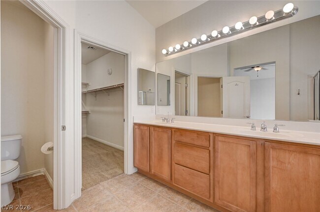 Building Photo - 5921 Altissimo St