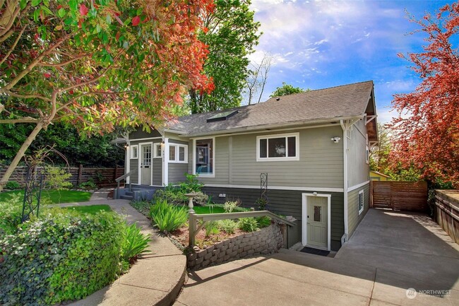 Building Photo - Seward Park House