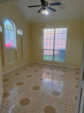 Building Photo - 12932 Honey Locust Cir
